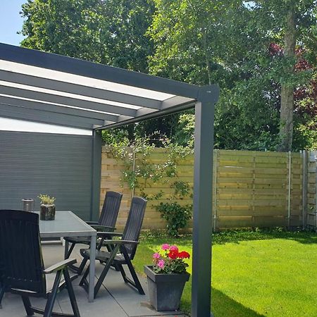 Luxe Vakantiebungalow Met Omheinde Tuin Voor Hond En Kinderen Dirkshorn Ngoại thất bức ảnh
